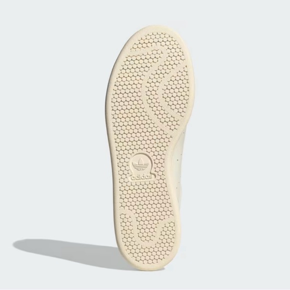 Cream Stan Smith Adidas Shoes - Picture 4 of 12